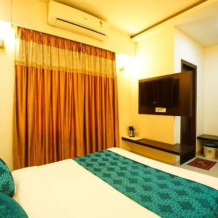Hotel Aarya Inn Rāipur Eksteriør billede